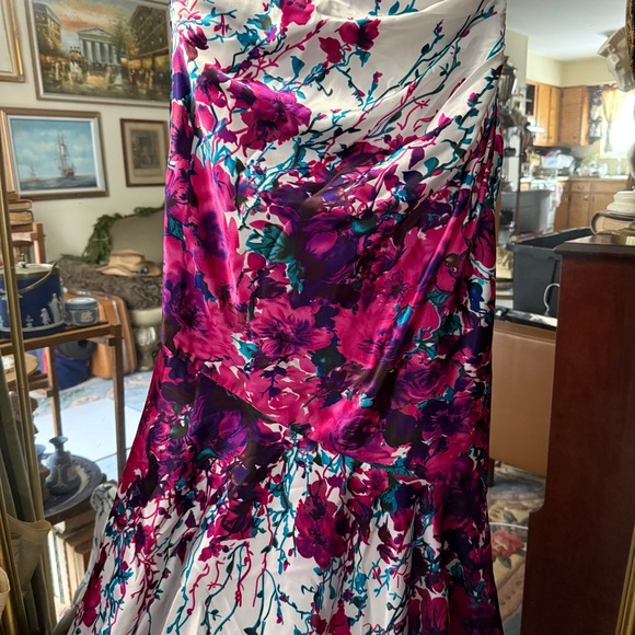 Cache Pink and White Floral Maxi Dress - Picture 4 of 16